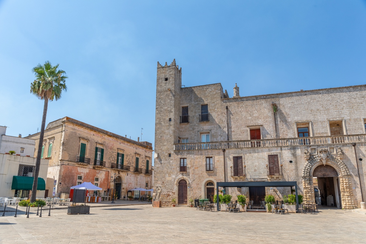 Palazzo Specchia